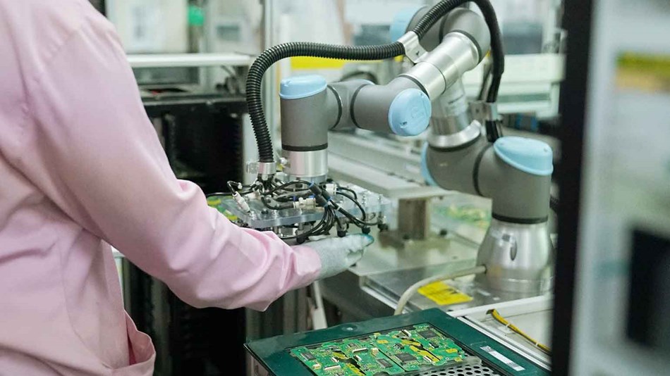 全球电子和娱乐产品利用优傲机器人提升生产效率 全球电子和娱乐产品利用优傲机器人提升生产效率