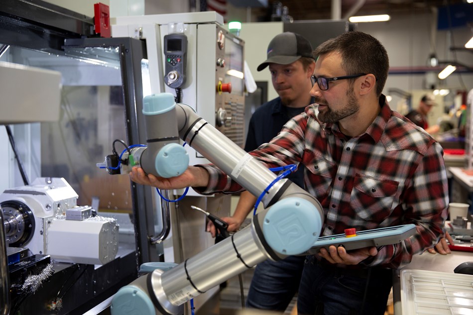 “The UR’s free-drive function greatly reduces the time to teach robot points,” says Troy Ojalehto, owner of Rapid Design Solutions. The UR cobots can easily be programmed through the ‘teach method’ by simply moving the arm through desired waypoints that are added to the program on the teach pendant. Using the UR simulator for programming, Toolcraft created the entire program for the parts rinsing and drying station offline, just inserting the waypoints as they transferred the program to the teac