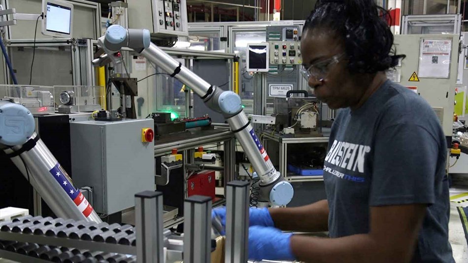 Collaborative robot and worker